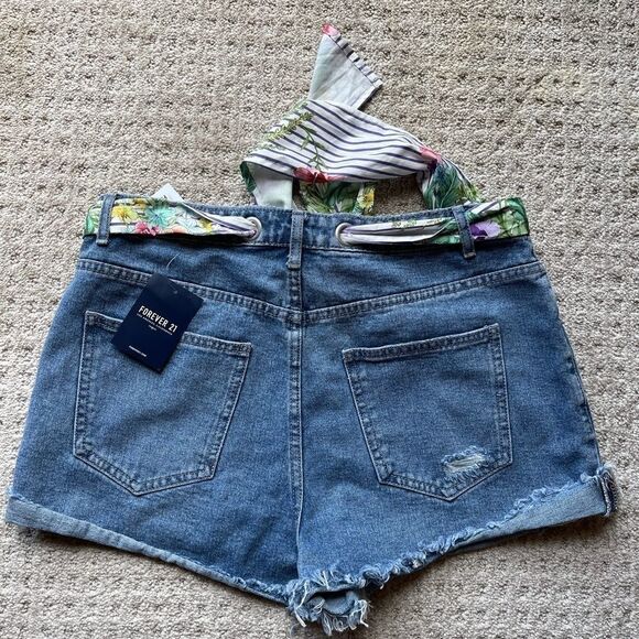❤️Forever 21 High Rise Shorts 30 - Picture 4 of 4